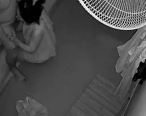 Clip: Anh trai có vợ sayhi em giúp việc :))) | VIET69