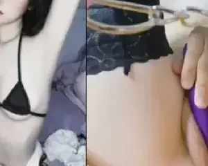 Clip bé Tố Như 2k6 lồn múp thủ dâm nứng chảy nước bím | VIET69