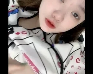 Clip: Đừng đánh giá ai qua vẻ bên ngoài =)) | VIET69