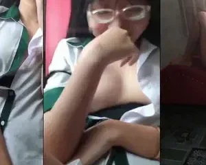 Cô bạn thân dâm đãng trong bộ đồng phục trốn học gạ đi nhà nghỉ | VIET69