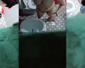 Đang quay lén chị dâu da trắng vú siêu khủng tắm thì bị phát hiện | VIET69