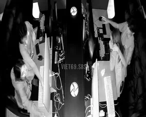 Hack Camera bú cu ny trong tiệm nét | VIET69