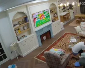 Hack Camera gia đình vợ chồng thỏa mãn dục vọng trước mặt con thơ | VIET69