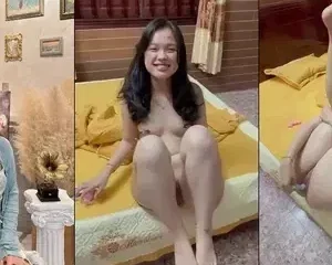 Kẹp vú bướm em nhóp nhép nước còn bắt em nghịch bướm cho anh quay phim | VIET69