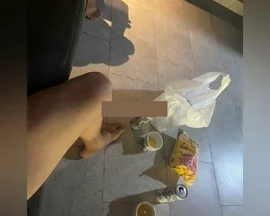 Làm vài lon bia cho ấm người rồi ta vào cuộc vui thác loạn | VIET69