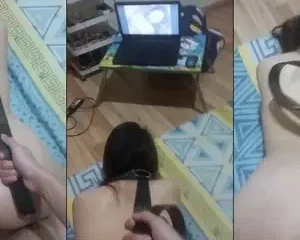 Vừa doggy kiểu nô lệ vừa bật phim sex cho em xem | VIET69