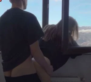 Vừa ngắm cảnh vừa doggy em yêu