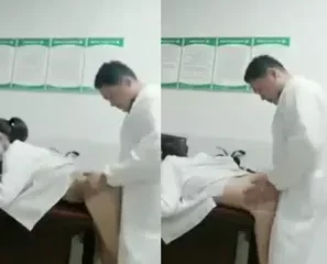 Chơi em nữ y tá trong phòng làm việc | VIET69